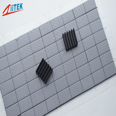 1.5mmT Boîtes de rangement de haut Pads conducteurs thermiques évier de chaleur Silicone