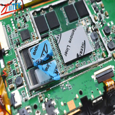 Coussinets thermiques doux et idéaux, épaisseur de 2.5mm, conductivité thermique 7.5W/MK avec auto-adhésif pour la réparation et le refroidissement de l'électronique