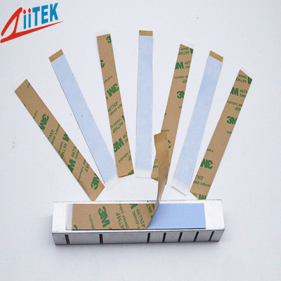 Matériau de remplissage de la lacune du processeur GPU Isolation électrique thermiquement conductrice Pad en silicone pour refroidissement du radiateur