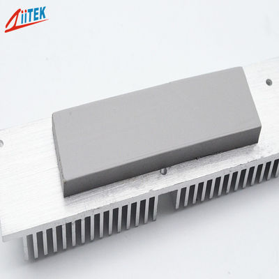 Isolement Pad thermique de silicone conducteur remplisseur d'écart de refroidissement Pad thermique pour batterie Ev