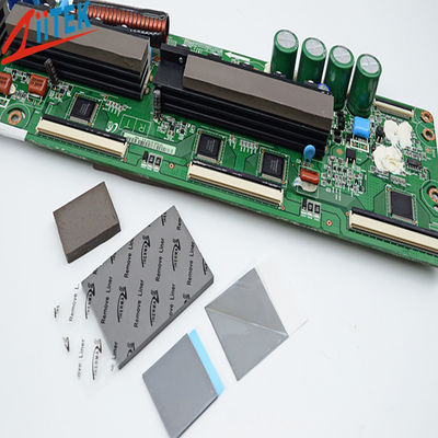 Pads thermiques sans silicium doux et compressibles pour les batteries et les alimentations électriques des voitures