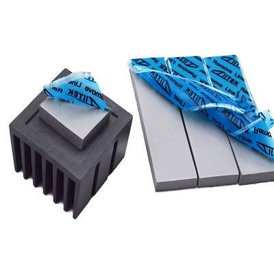 13.0W/mK Conductivité thermique Pad en silicone thermique pour CPU avec une plage de densité de 0,030 " à 0.200