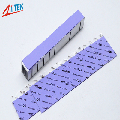 La haute surface de fixation réduit la résistance au contact 4.7W/MK Pad thermique Pads d'interface thermique pour les décodeurs