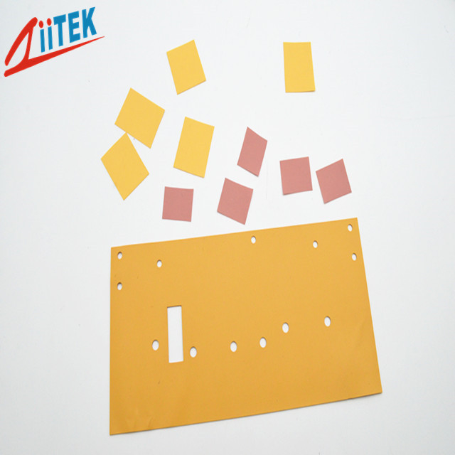 Plaque de silicone isolante thermiquement conductrice résistante à haute tension pour IGBT