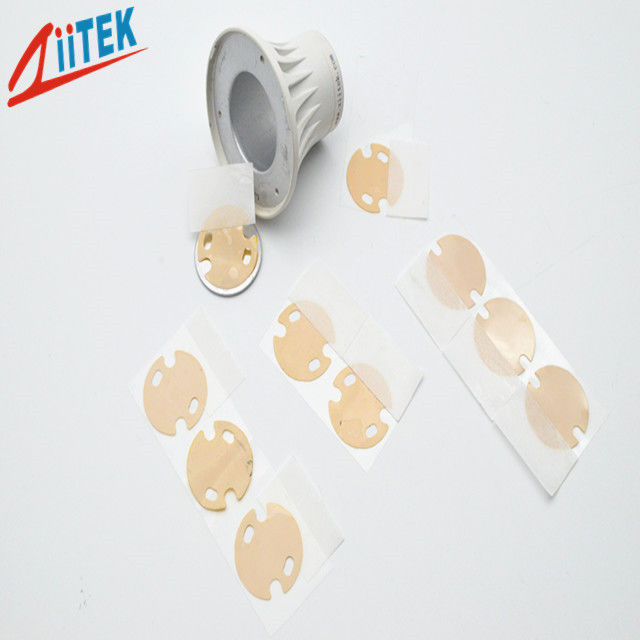 Contrôleurs de moteur Ambre léger personnalisé 1.6W Changement de phase Pad thermique 0,102 mm d'épaisseur