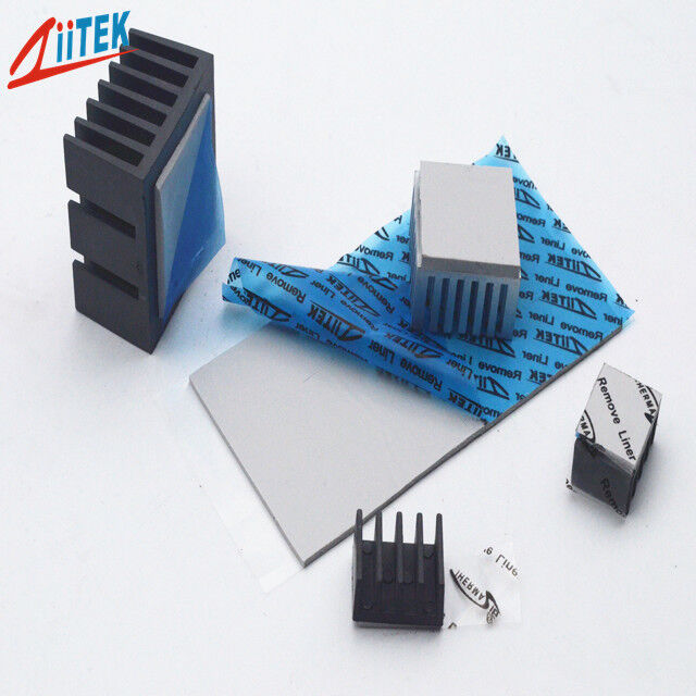 Remplisseur d'espace thermique flexible pour combler les espaces d'air entre les éléments chauffants et les ailettes de dissipation thermique pour améliorer l'efficacité du refroidissement.