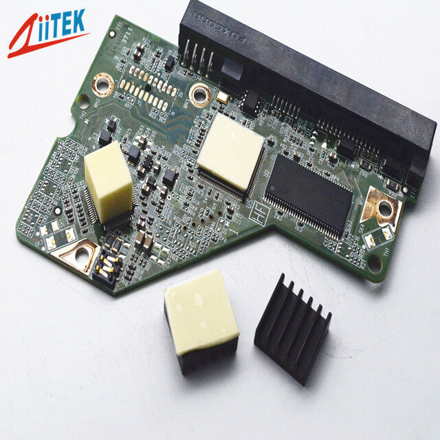 Matériau d'interface thermique à base de Silicone pour coussin thermique CPU, ignifuge et densité de 2.9 grammes par centimètre cube