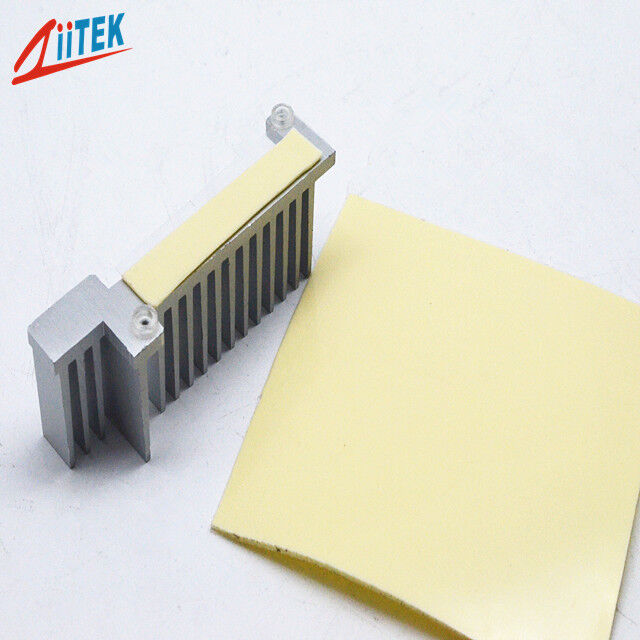 Coussin conducteur thermique offrant une conductivité thermique élevée de 6,0 W/mK et une excellente isolation électrique pour les assemblages électroniques